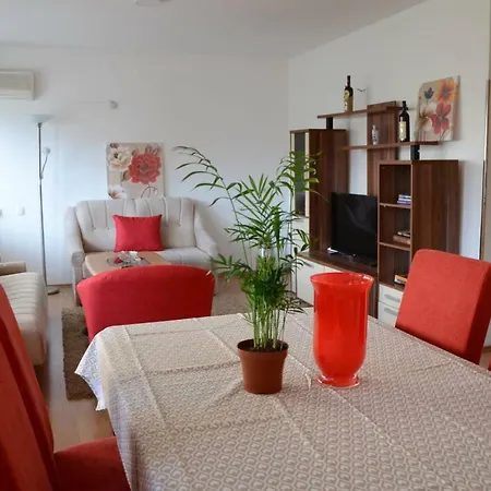 Boulevard Flat